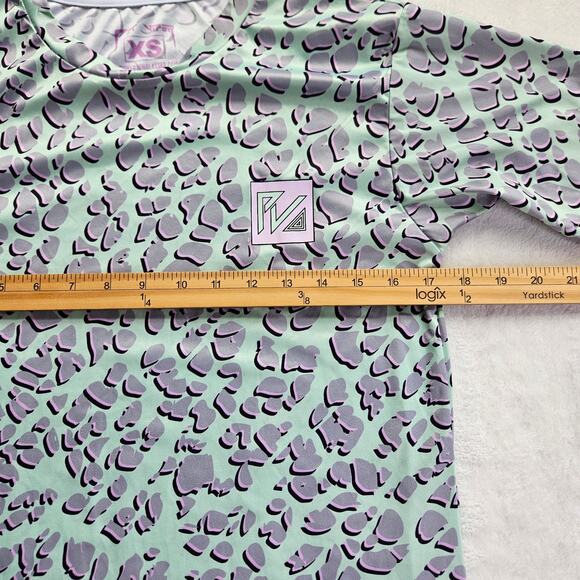 Pit Viper T Flex Tech Soft Stretch T Shirt Womens Size XS Dino Print High Low - Picture 14 of 14